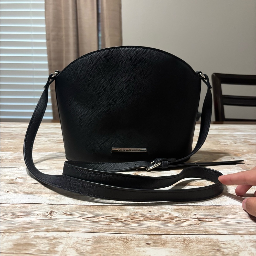 Steve Madden Elegant Black Crossbody Bag